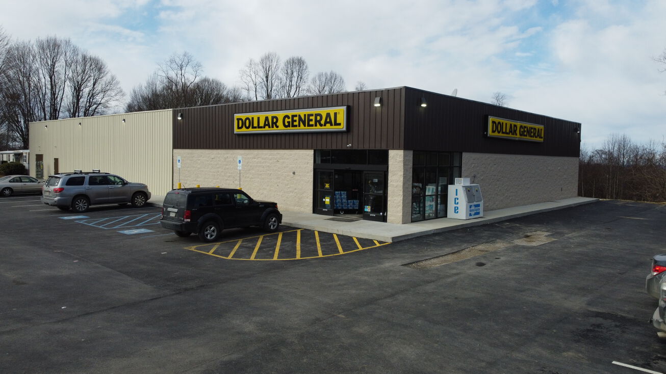 944 W Washington St, Nelsonville, OH 45764