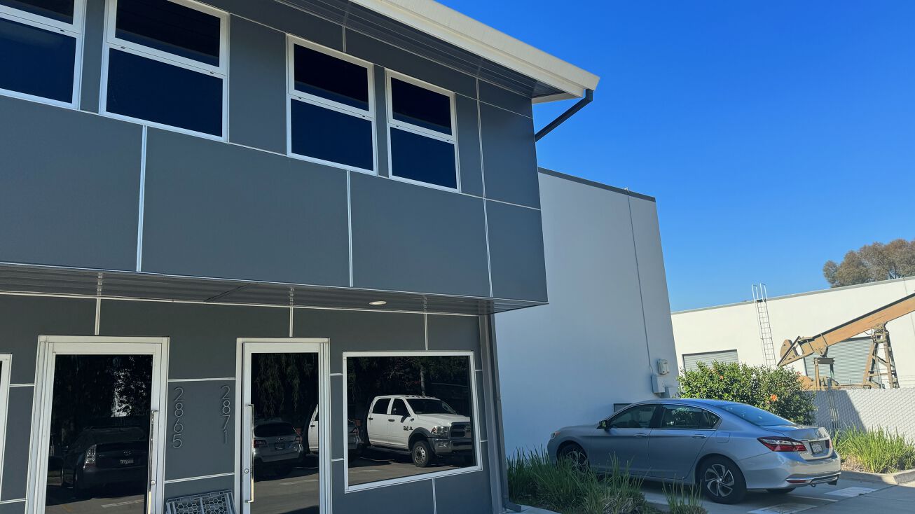 2871 Gundry Ave, Signal Hill, CA 90755