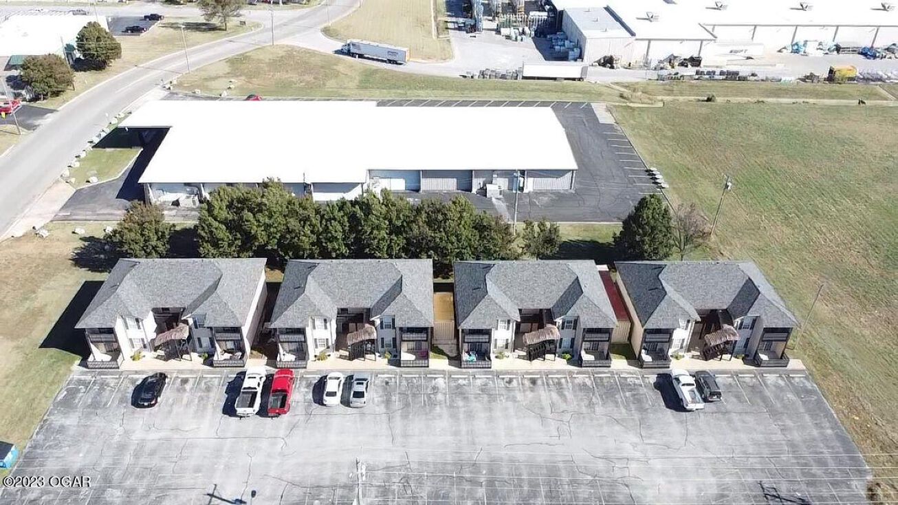 2409 Texas Ave, Joplin, MO 64804