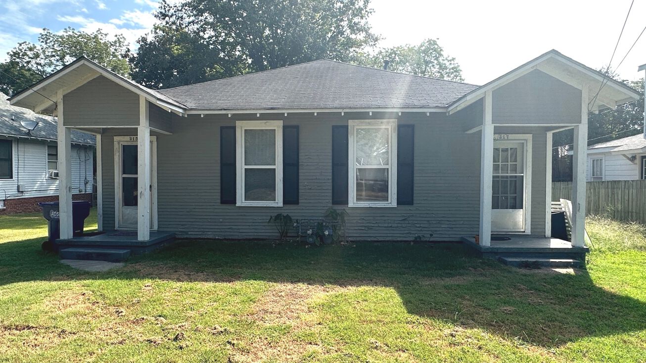Pictures of Multifamily property located at 315 South Bolivar Avenue, Cleveland, MS 38732 for sales - image #1