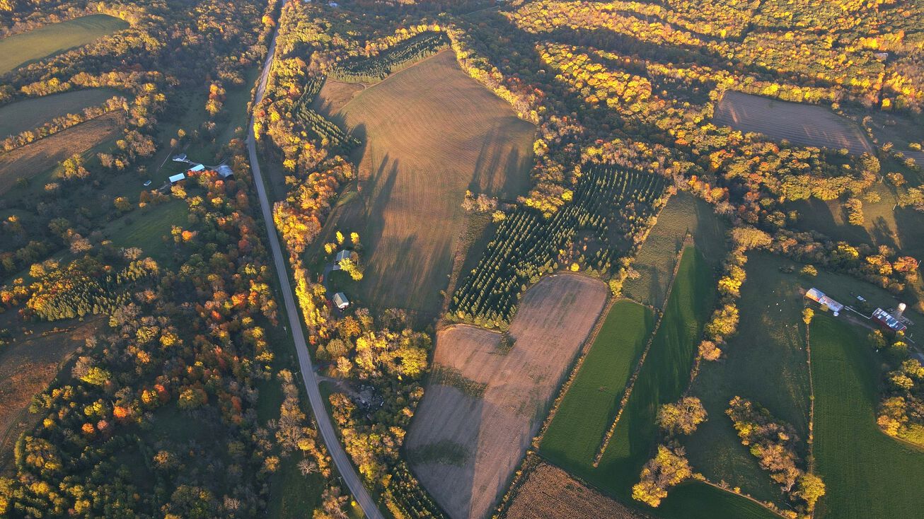 County Rd K, Hollandale, WI 53507