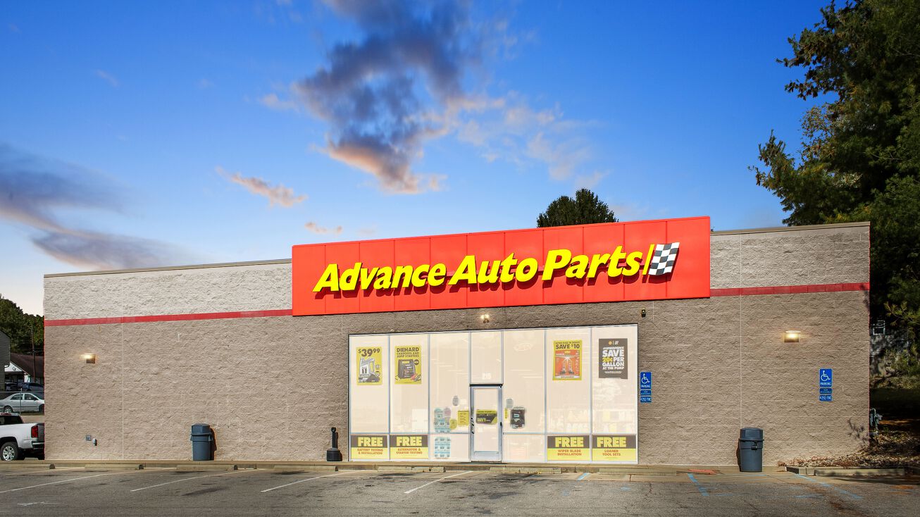 215 5th St, Beverly, OH 45715