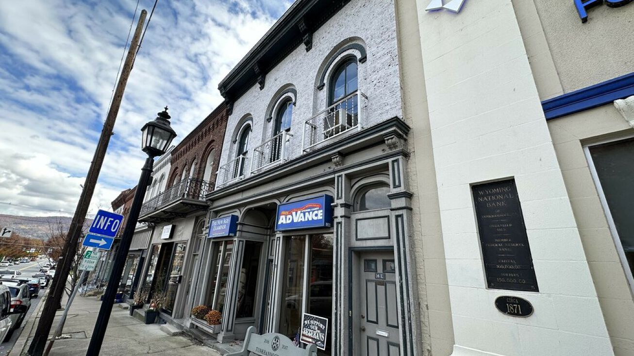 16 E Tioga St, Tunkhannock, PA 18657