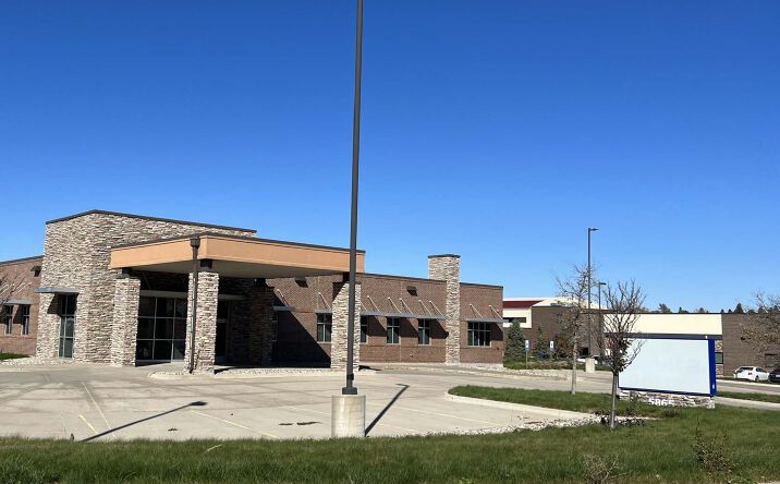 Pictures of Office property located at 5865 Sunnybrook Dr, Sioux City, IA 51106 for sales - image #1