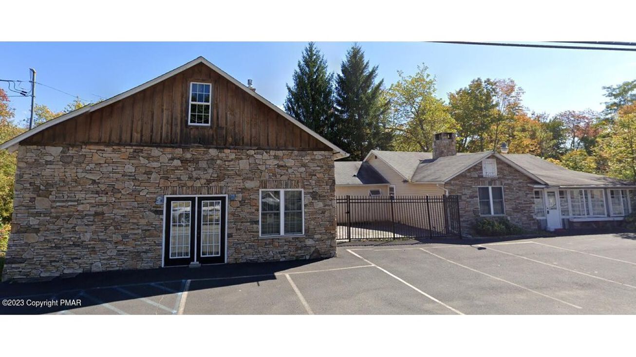 6588 PA191, Cresco, PA 18326