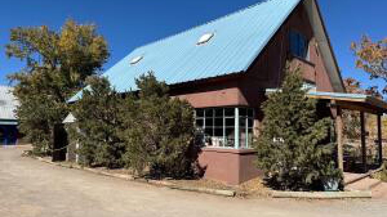 4627 Corrales Rd, Corrales, NM 87048