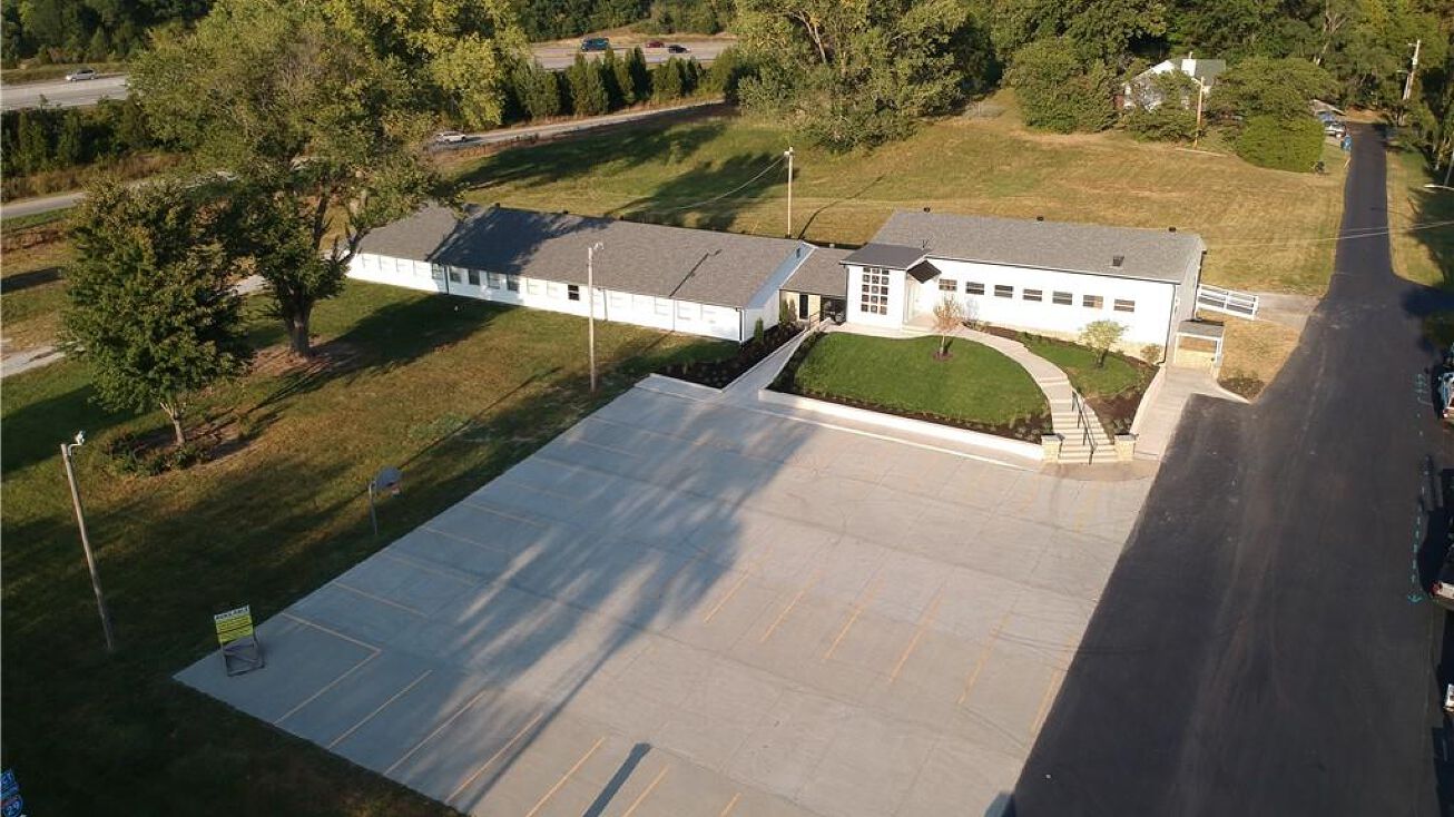 5105 NW Waukomis Drive, Kansas City, MO 64151