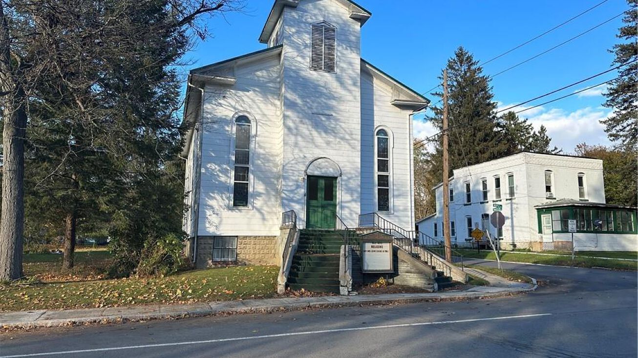 27 Maple Ave., Cohocton, NY 14826