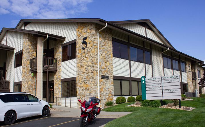 Pictures of Office property located at 7255 W 98th Terrace, Overland Park, KS 66212 for sales - image #1