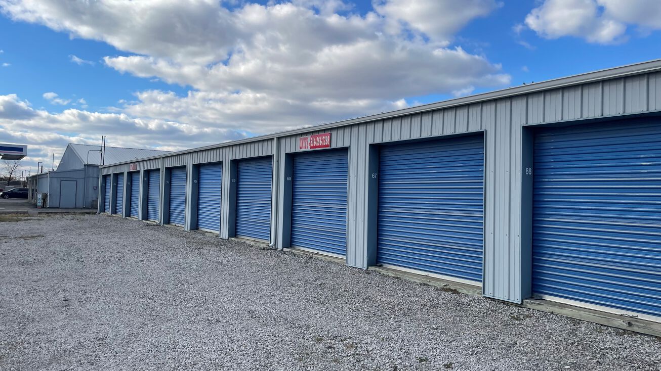 Long St, Ashville, OH 43103