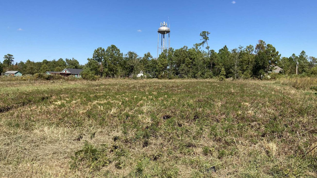 Nsn Favre Street, Waveland, MS 39576