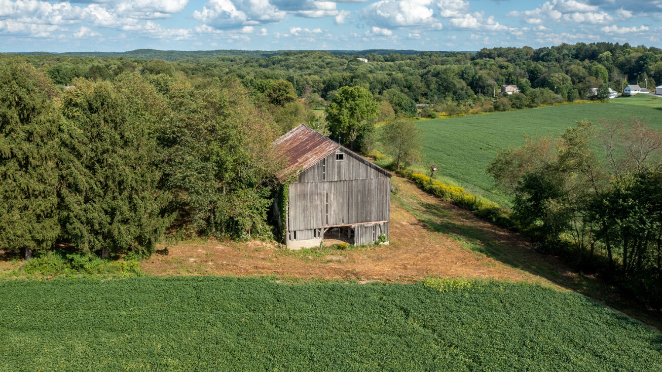 11237 OH170, Negley, OH 44441