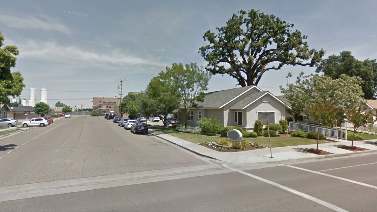 E Main St, Visalia, CA 93292