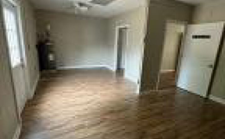 Pictures of Business for Sale, Retail, Office property located at 125 Pendleton Street, Aiken, SC 29801 for sales - image #1