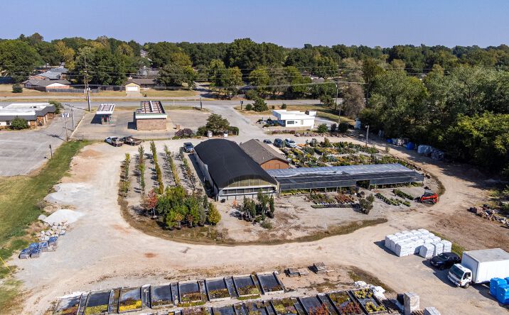 Pictures of Retail, Industrial property located at 4605 Nowata Road, Bartlesville, OK 74006 for sales - image #1