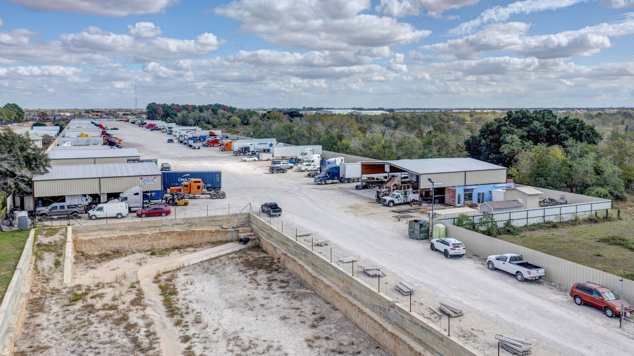 4524 Katy Hockley Rd, Katy, TX 77493