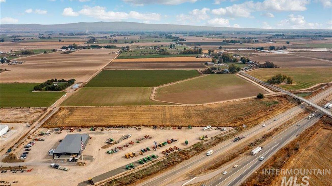 Auto Dr, Fruitland, ID 83619