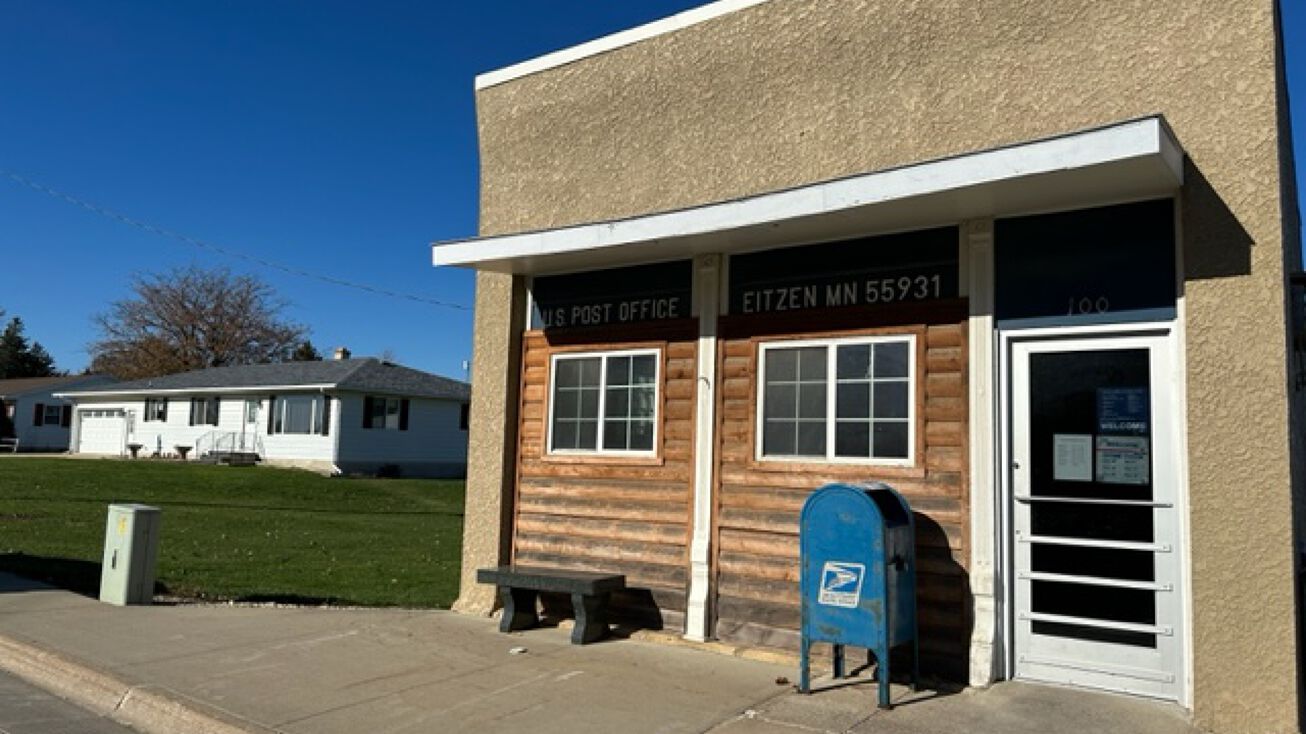 100 W Main St, Eitzen, MN 55931