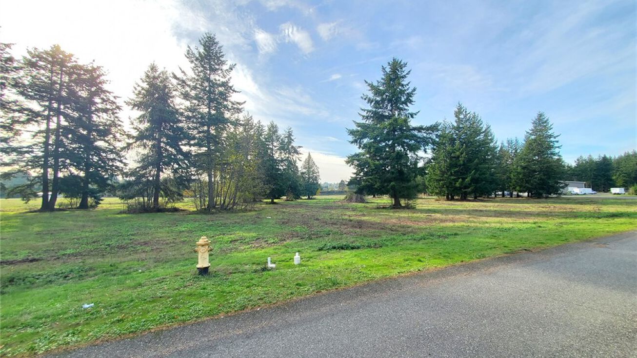 2664 Delta Ring Rd, Ferndale, WA 98248