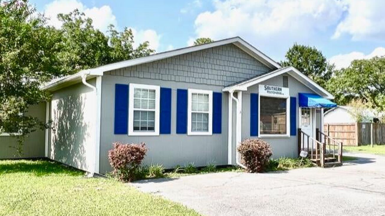 3211 Old Mobile Avenue, Pascagoula, MS 39581