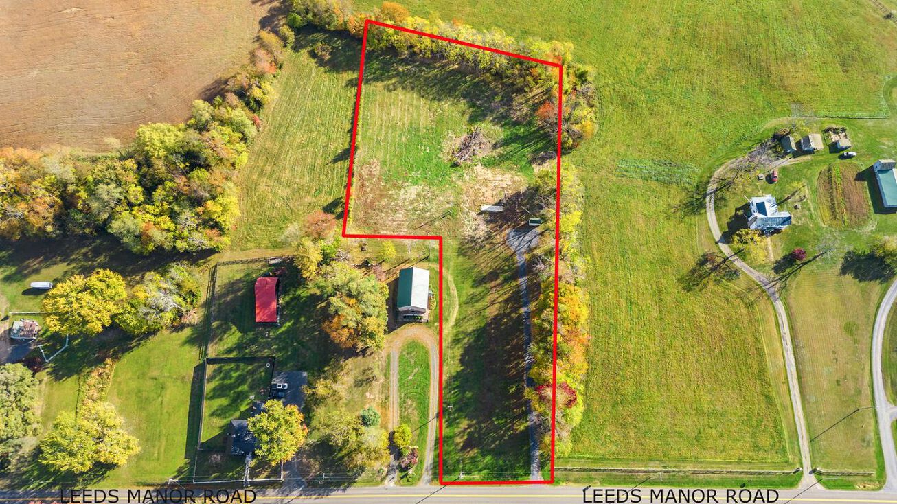 7035 Leeds Manor Rd, Marshall, VA 20115