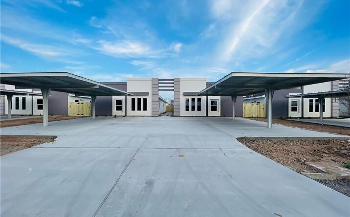 Pictures of Multifamily property located at 2915 W Driftwood Street, Edinburg, TX 78541 for sales - image #1