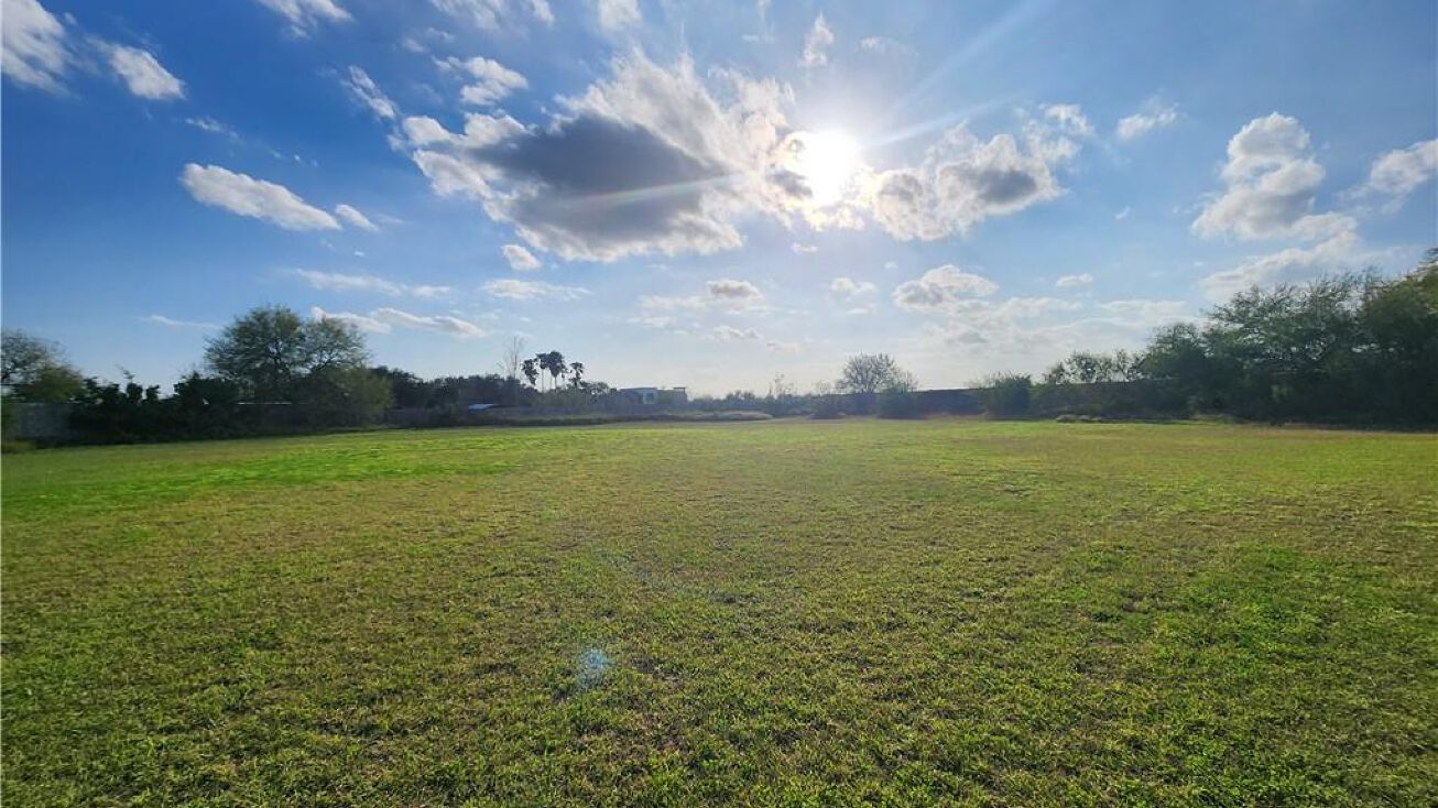 1905 Ruby Circle, Palmhurst, TX 78573