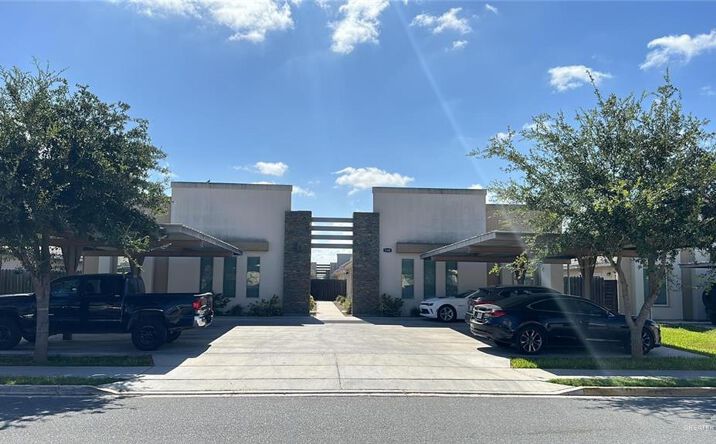 Pictures of Multifamily property located at 3106 Sabercat Avenue, Edinburg, TX 78542 for sales - image #1