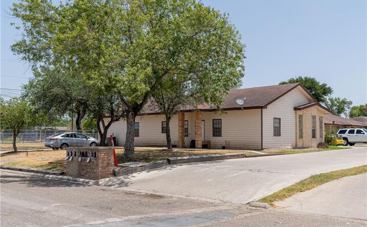 Pictures of Multifamily property located at 8005 Cisne Street, Pharr, TX 78577 for sales - image #1