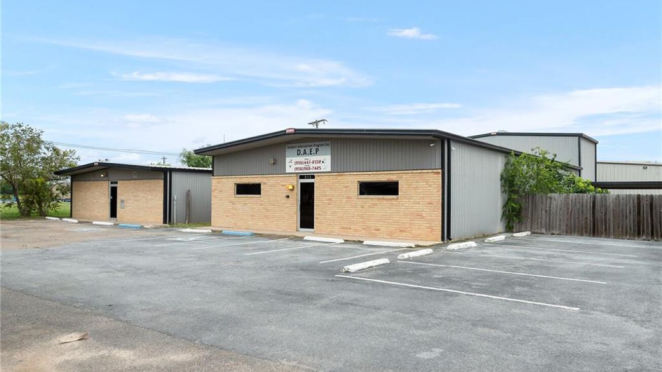 813 E Pike Boulevard, Weslaco, TX 78596