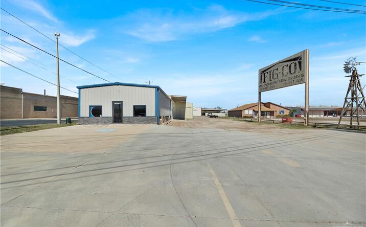 Pictures of Office, Industrial property located at 1926 W US Highway 83, Rio Grande City, TX 78582 for sales - image #1