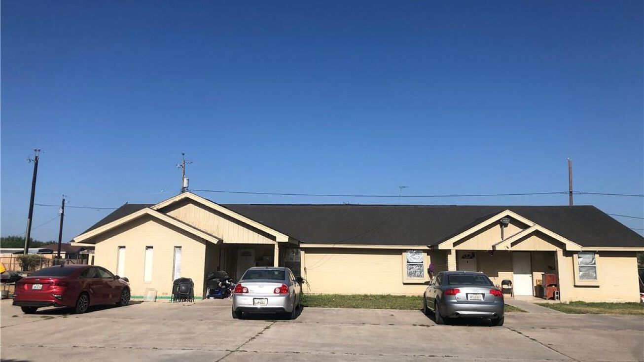 2034 Huisache Street, Sullivan City, TX 78595