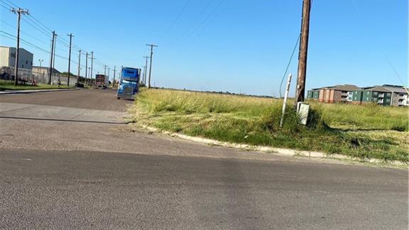 00 E Sugarcane Drive E, Weslaco, TX 78599