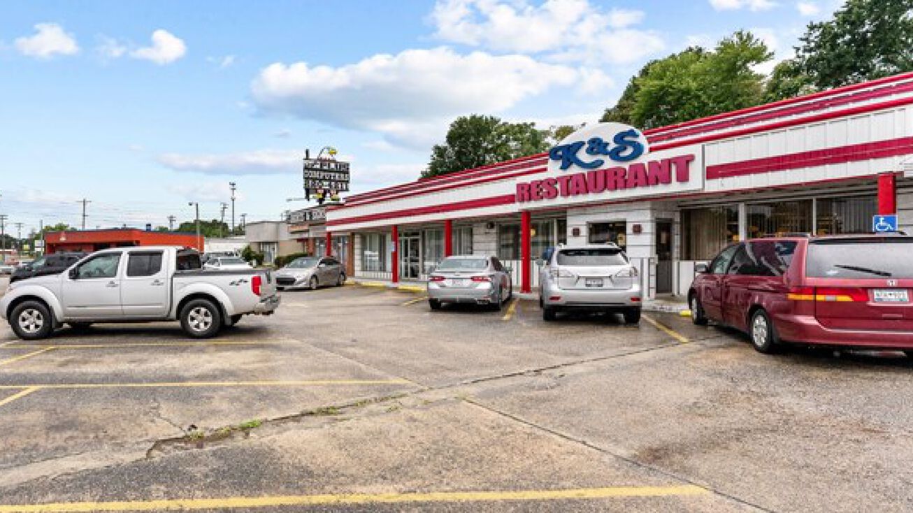 3107 White Horse Rd, Greenville, SC 29611