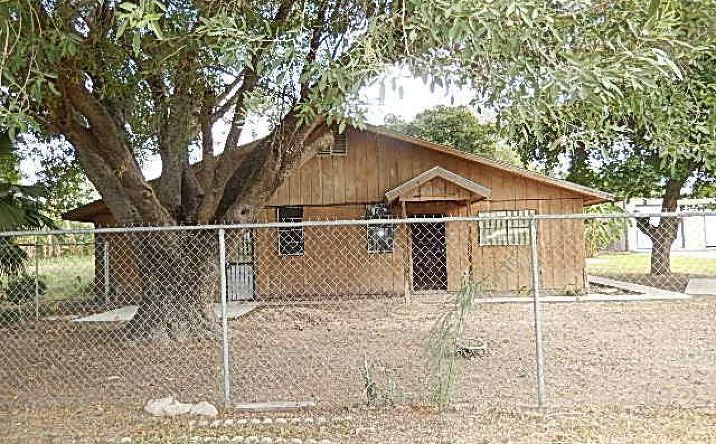 image of property at 110 N VALLEY VIEW RD Donna TX 78537-4648