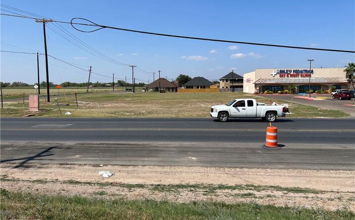 Pictures of Land property located at 1425 W Main Avenue, Alton, TX 78573 for sales - image #1