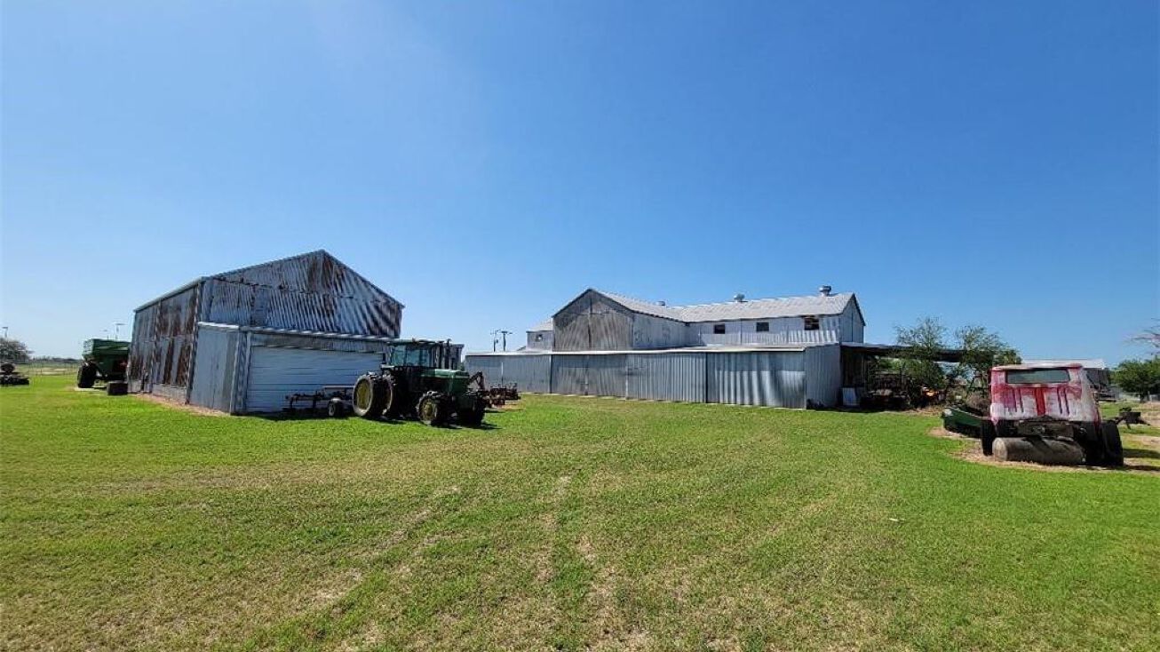 25286 1st Street, Monte Alto, TX 78538