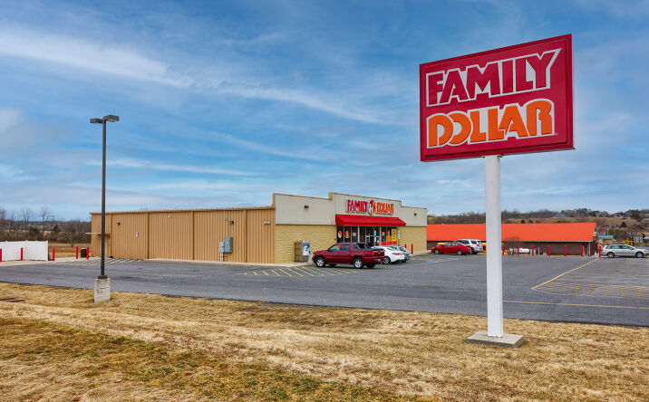 Pictures of Retail property located at 3835 Lincoln Way W, Chambersburg, PA 17202 for comps - image #1