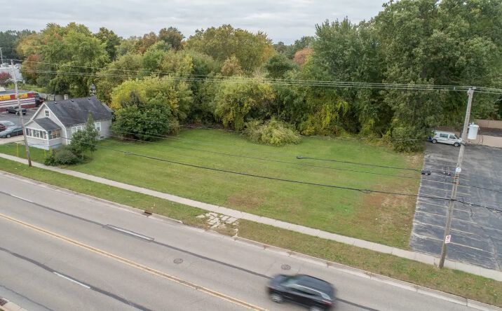 Pictures of Land property located at 3507 Byron Center Ave SW, Wyoming, MI 49519 for sales - image #1