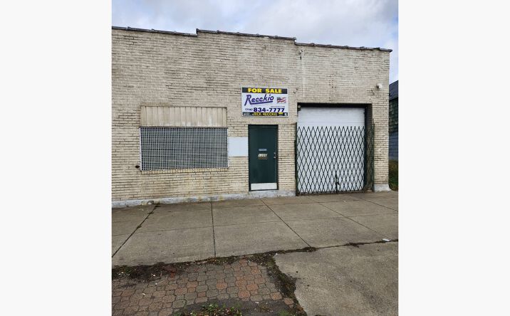 1300 BROADWAY ST Buffalo NY 14212-1703 APN: 140200 112.22-3-8 | Crexi.com