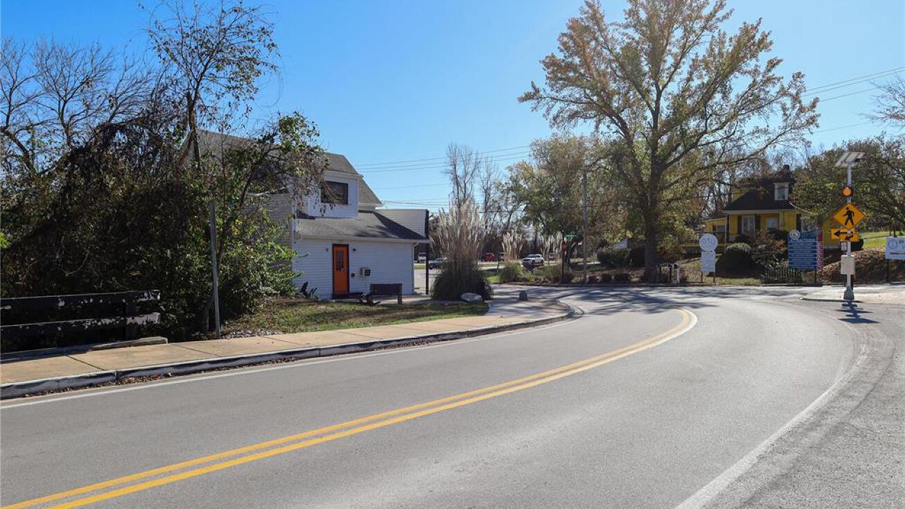 3006 S Missouri 94, Defiance, MO 63341