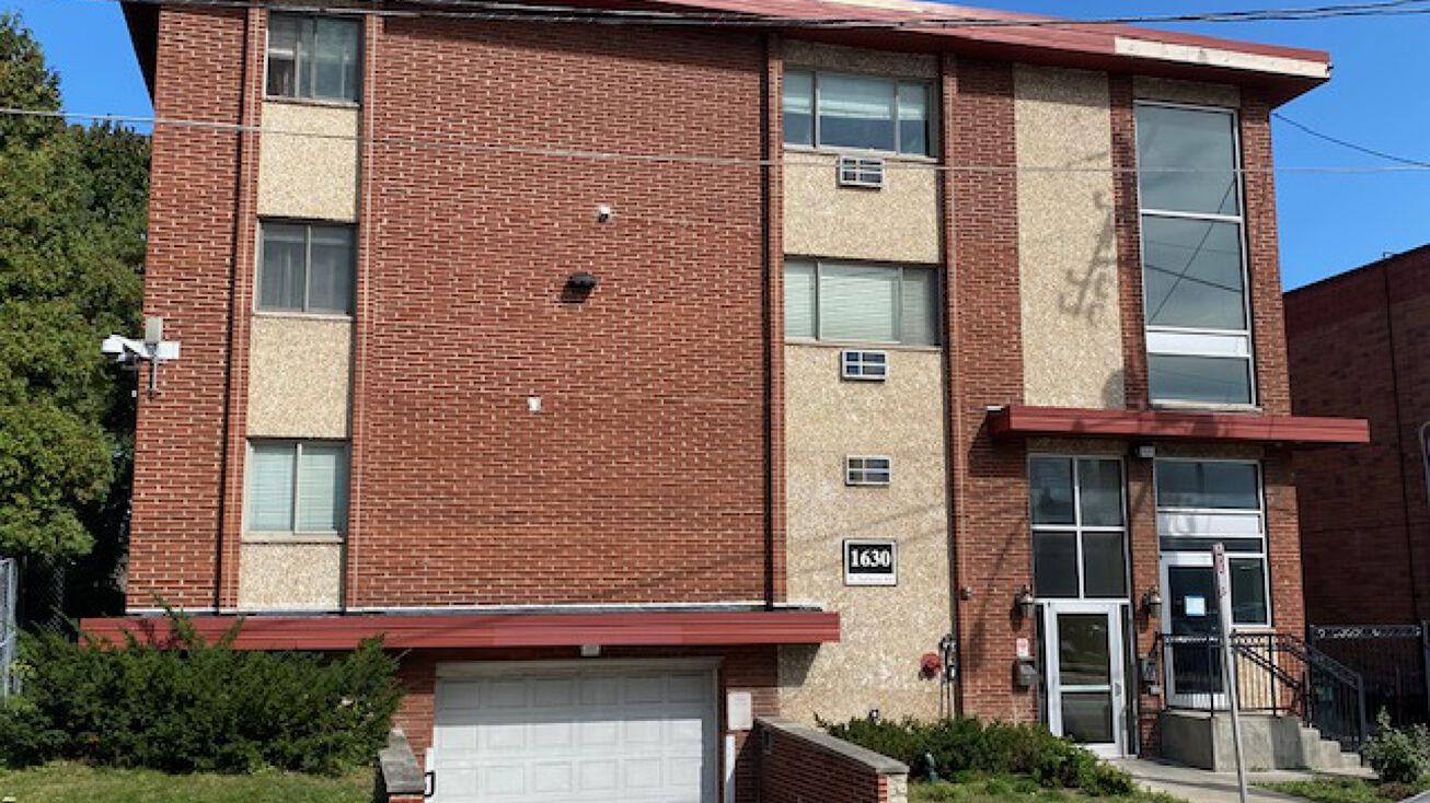 1630 W National Ave, Milwaukee, WI 53204