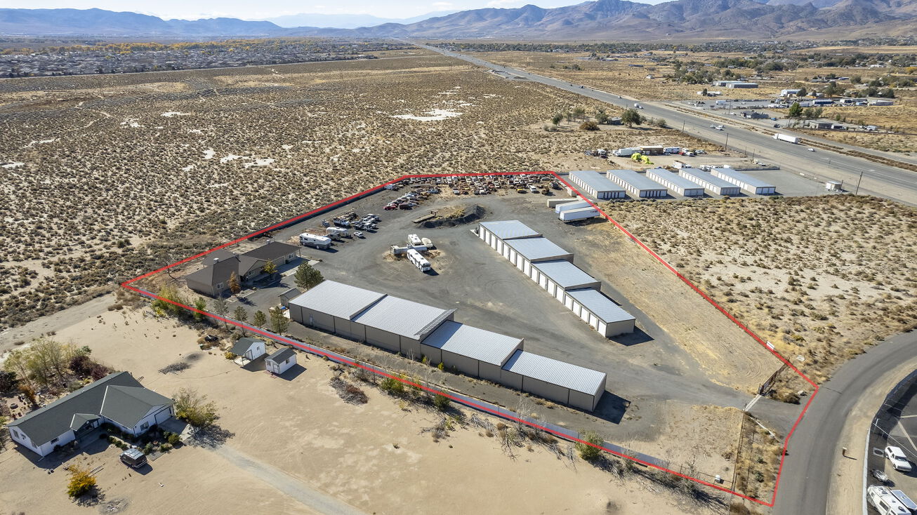 70 S Rainbow Dr, Dayton, NV 89403