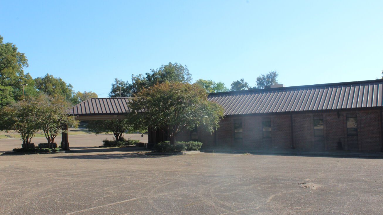 104 McAuley Dr, Vicksburg, MS 39183