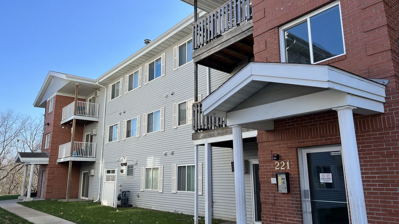 211 E McKinley Ave, Des Moines, IA 50315