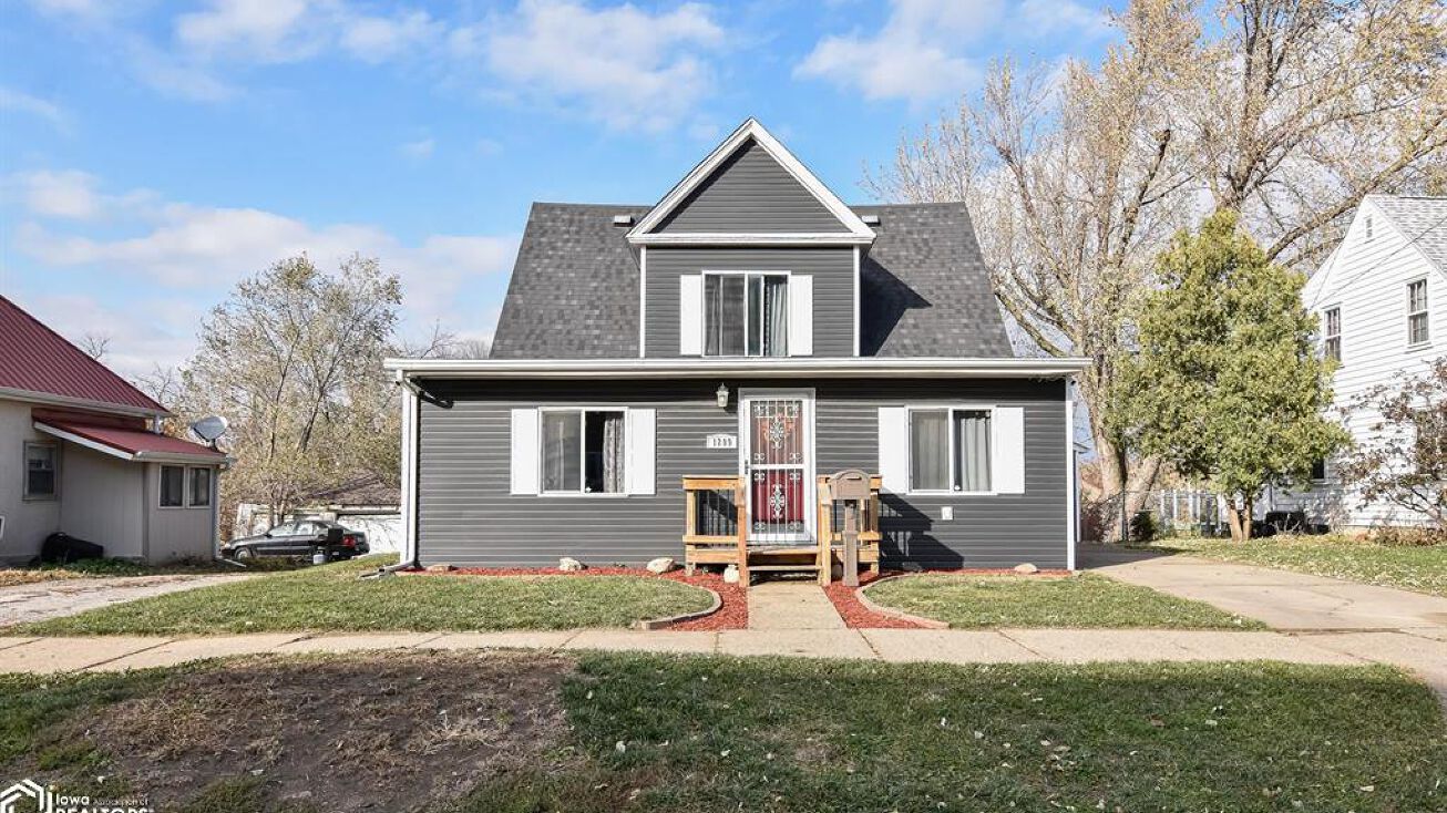 1209 Fremont Street, Marshalltown, IA 50158
