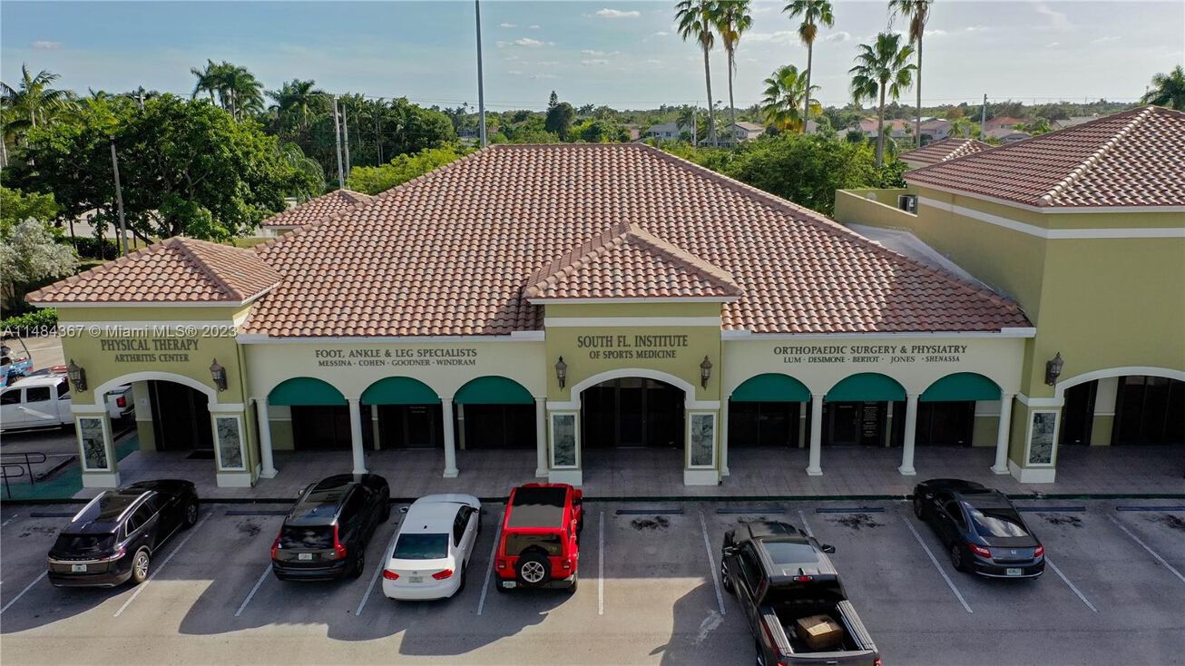 17842 NW 2nd St, Pembroke Pines, FL 33029