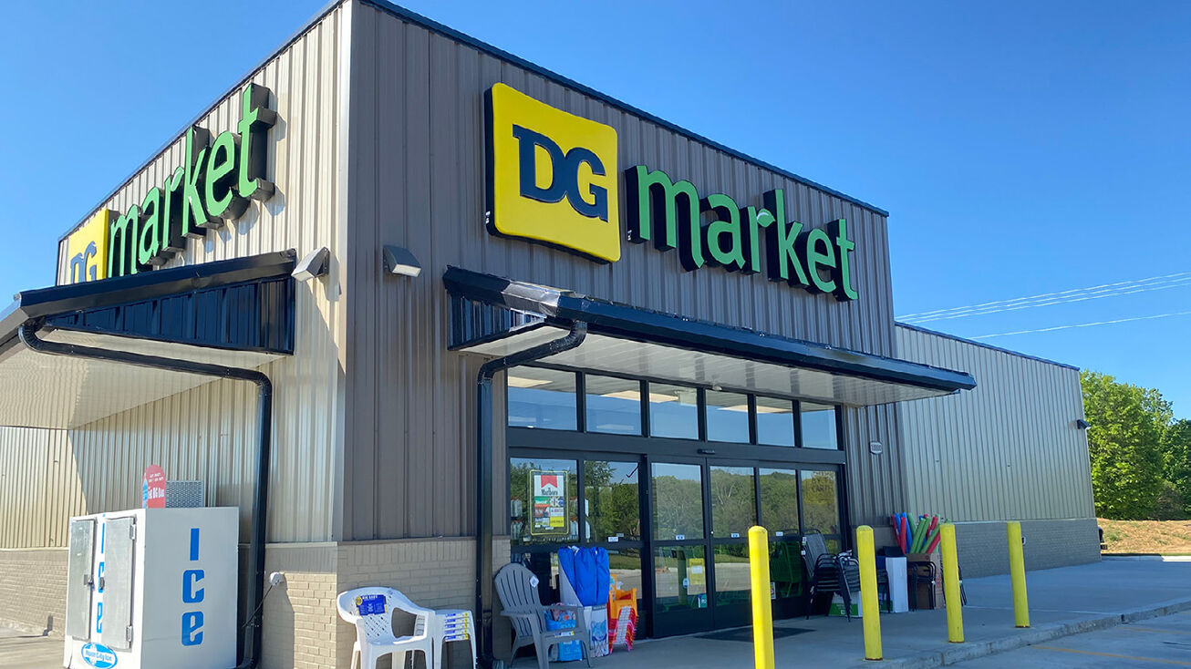 3210 Midway Road, Maxton, NC 28364