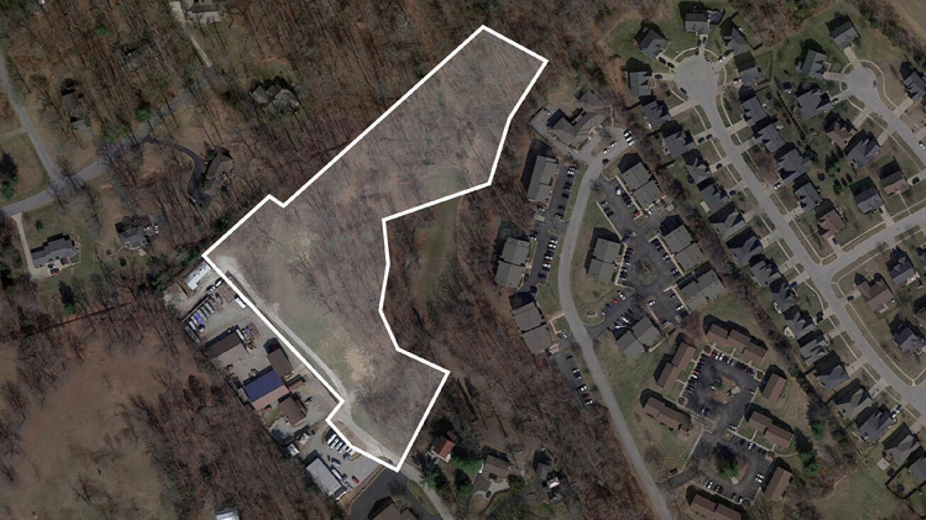 Hughes Ave, Crestwood, KY 40014