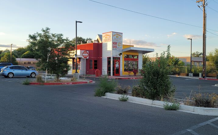 Pictures of Retail property located at 601 Silkey Way, Española, NM 87532 for sales - image #1